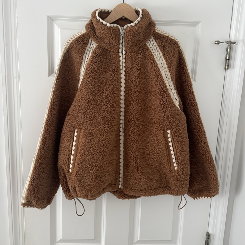 New Nikia Crochet UGG fluff Jacket